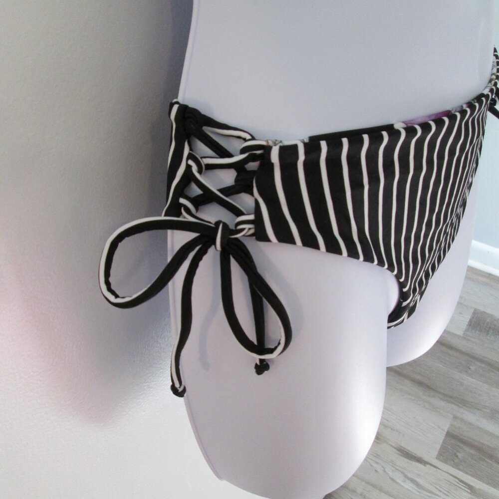 CUPSHE Bikini Set Back Braided Straps with Reversible Bottom Sz S NWT - Picture 9 of 12